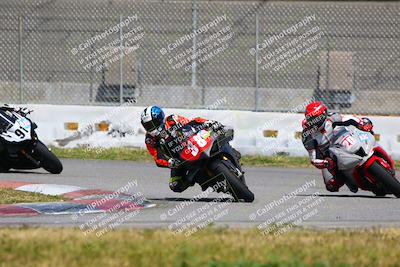 media/Mar-19-2022-Fastrack Riders (Sat) [[4e7522d738]]/Level 5 Race/Turn 9 Outside/